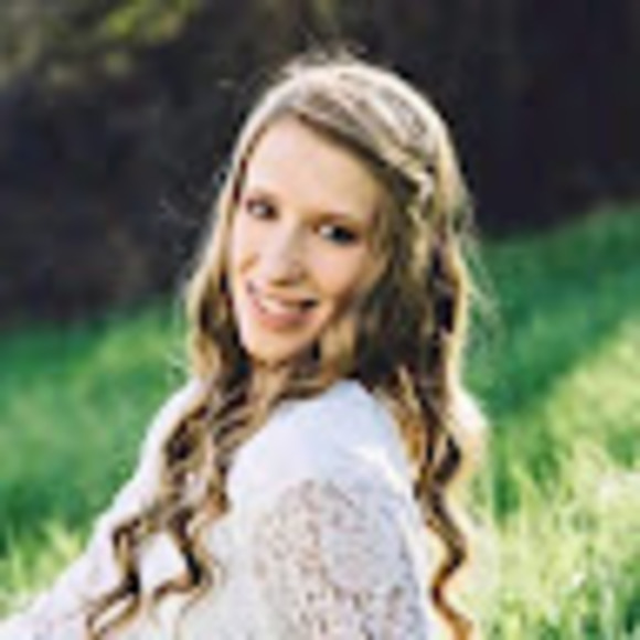 Meet your Posher, Celeste - Picture 1 of 1
